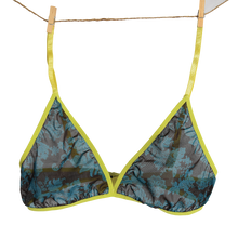 Load image into Gallery viewer, Calvi